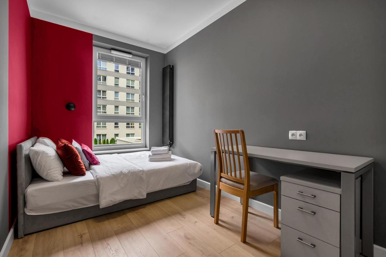 Lotnisko Chopina Modern Apartment Warszawa Eksteriør bilde