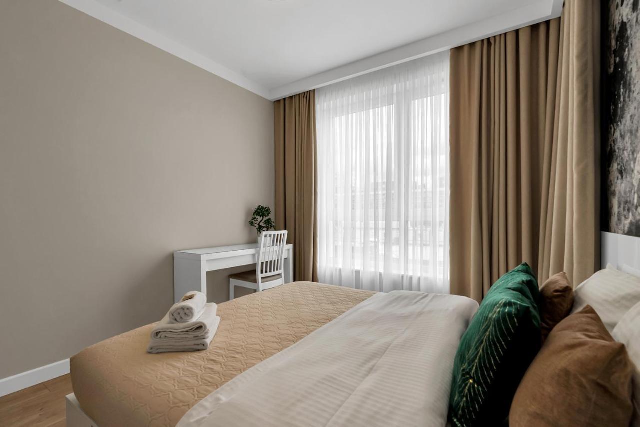 Lotnisko Chopina Modern Apartment Warszawa Eksteriør bilde