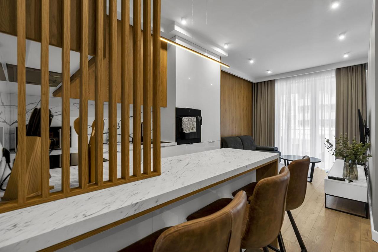 Lotnisko Chopina Modern Apartment Warszawa Eksteriør bilde